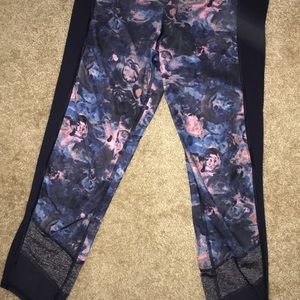 Size 2 rose print lulu lemons